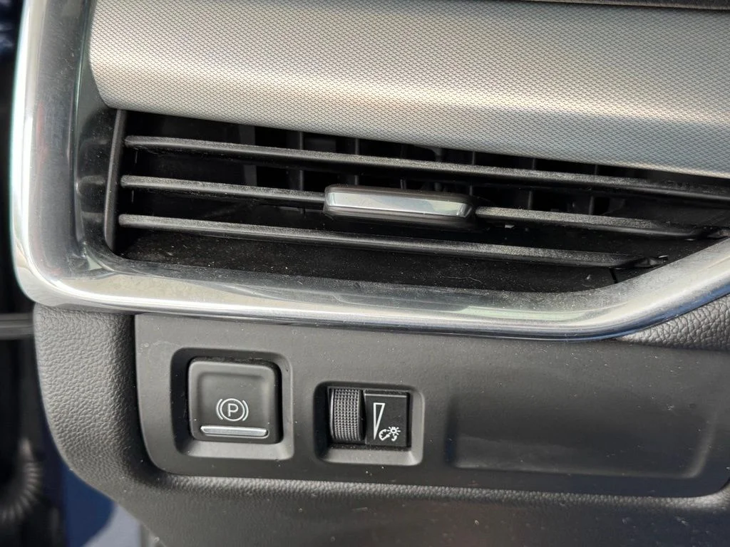 Used 2019 Blue Cadillac Premium Luxury image 36