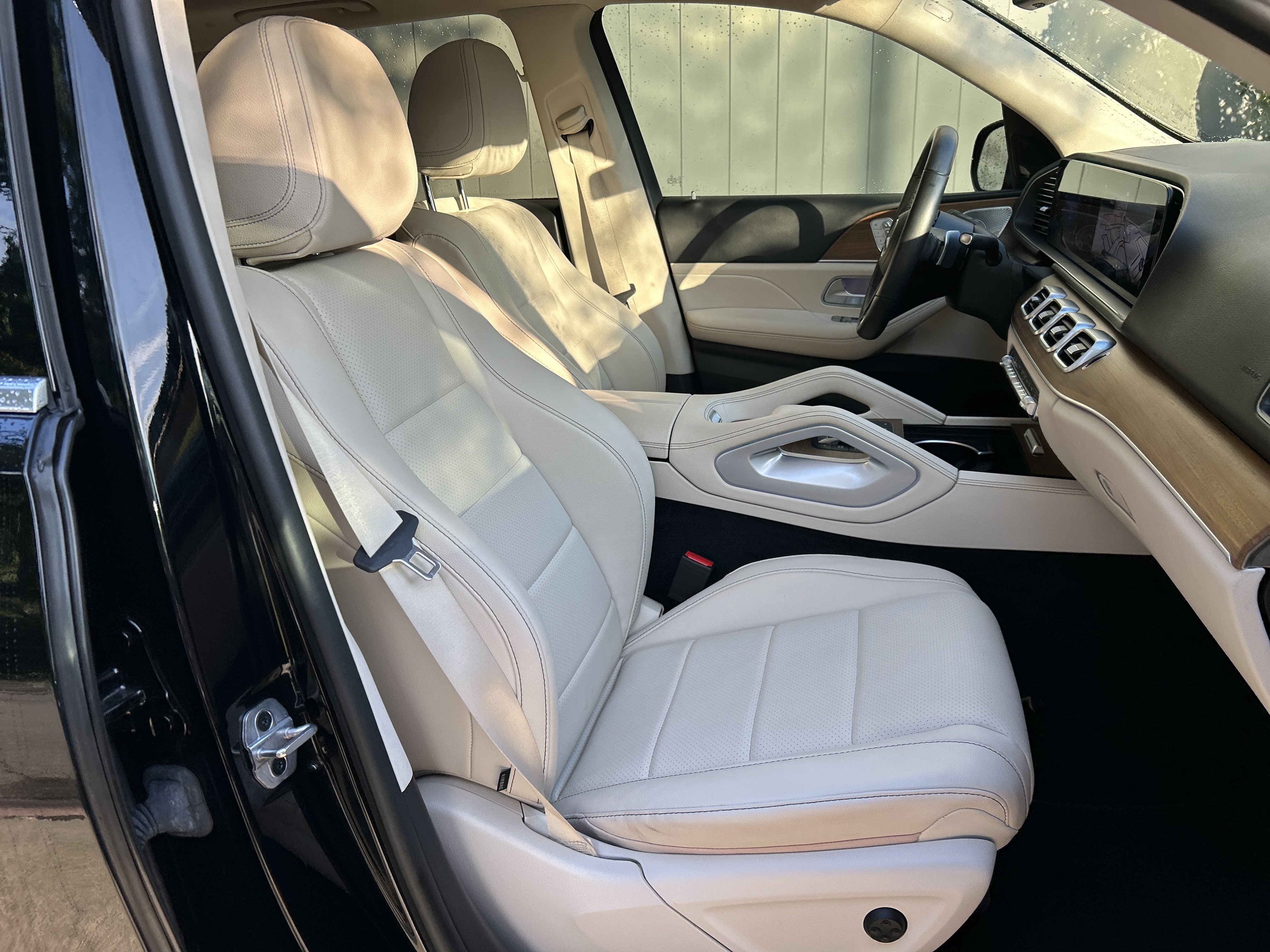 Certified Used 2024 Black Mercedes-Benz GLE 350 4MATIC® SUV image 49