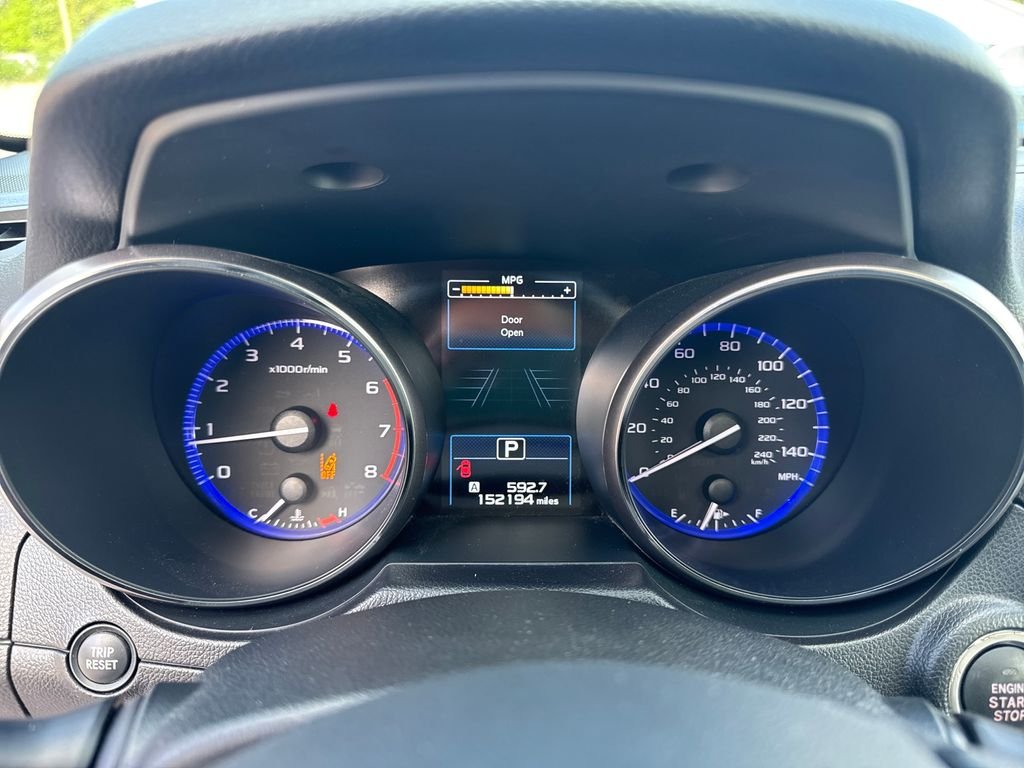 Used 2016 Gray Subaru 2.5i image 21