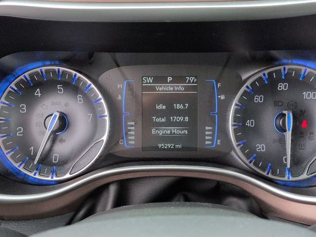 Used 2024 White Chrysler LX image 17