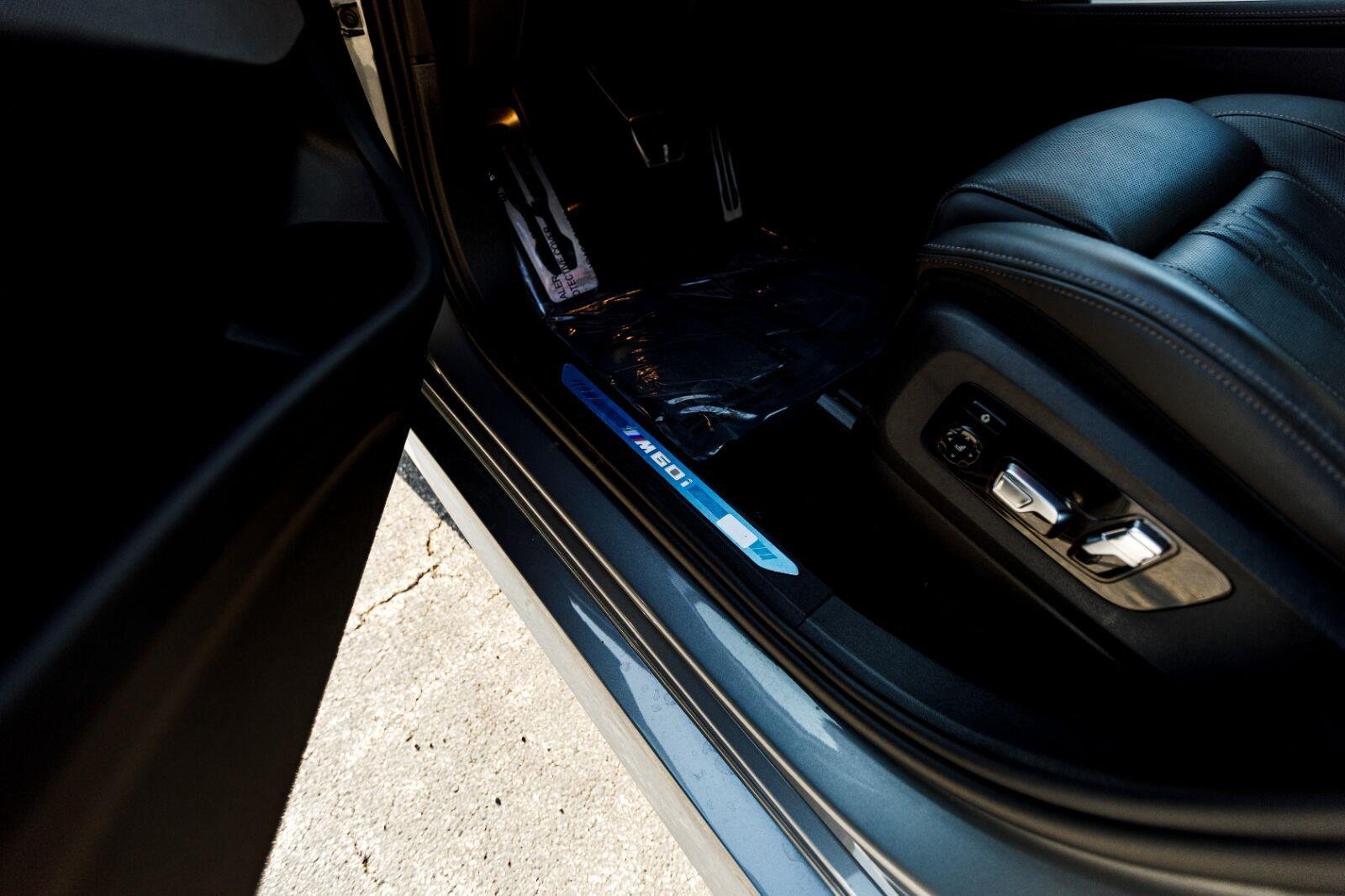 Used 2025 Skyscraper Grey Metallic BMW M60i image 62