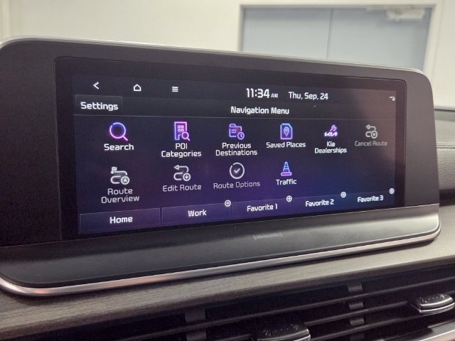 Used 2022 Black Kia EX image 22