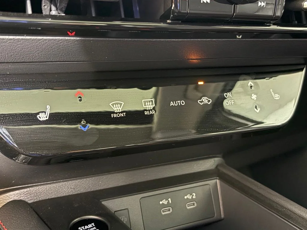 New 2026 Aspen White TriCoat / Super Black Two-tone Nissan SR image 28