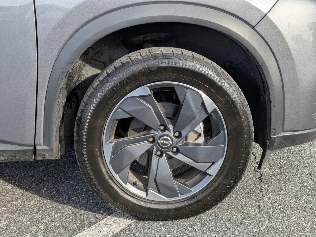 Certified Used 2025 Gun Metallic Nissan SV image 11