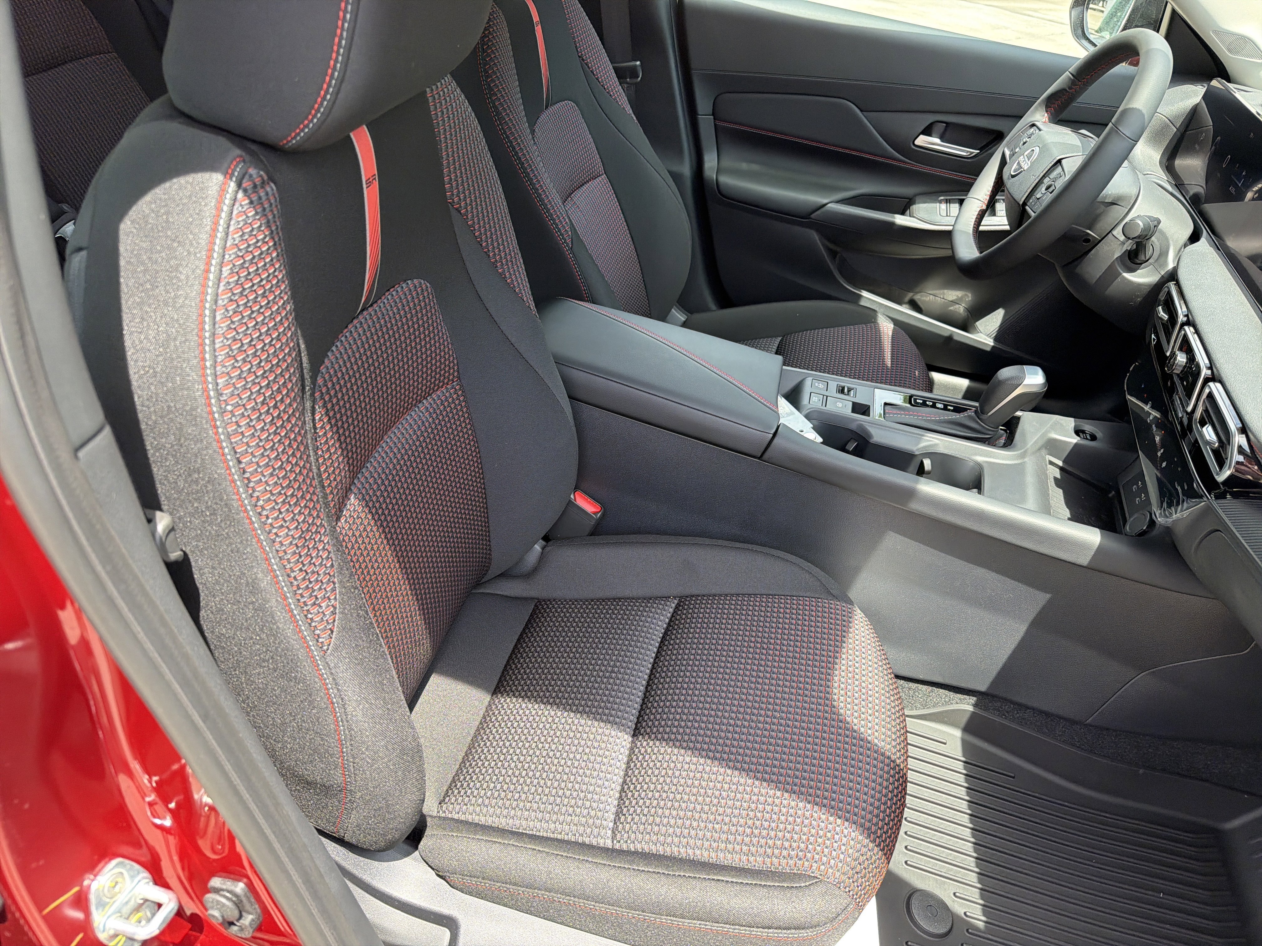 New 2026 Scarlet Ember Tintcoat Nissan SR image 14