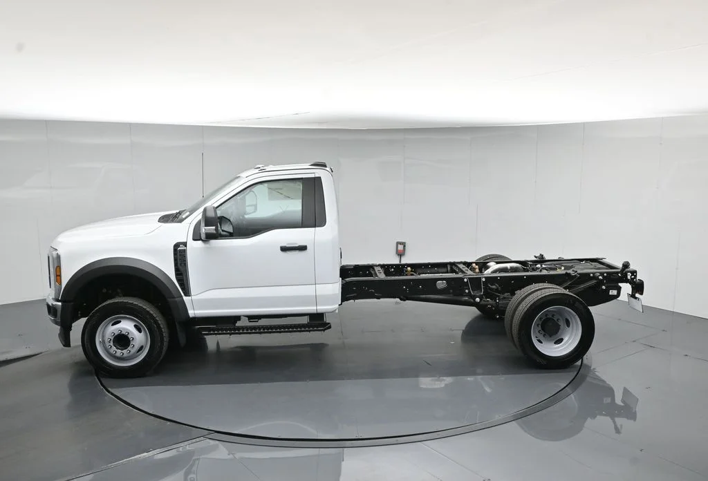 New 2026 White Ford XL image 32