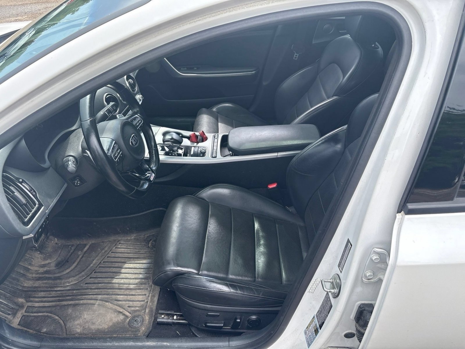 Used 2018 Snow White Pearl Kia GT2 image 5