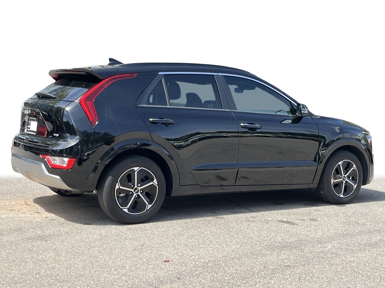 Used 2025 Aurora Black Pearl Kia SX image 28