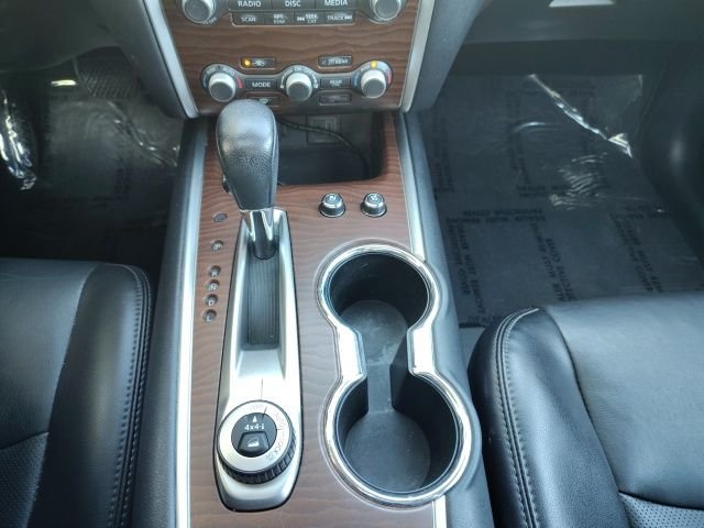 Used 2020 White Nissan Platinum image 23