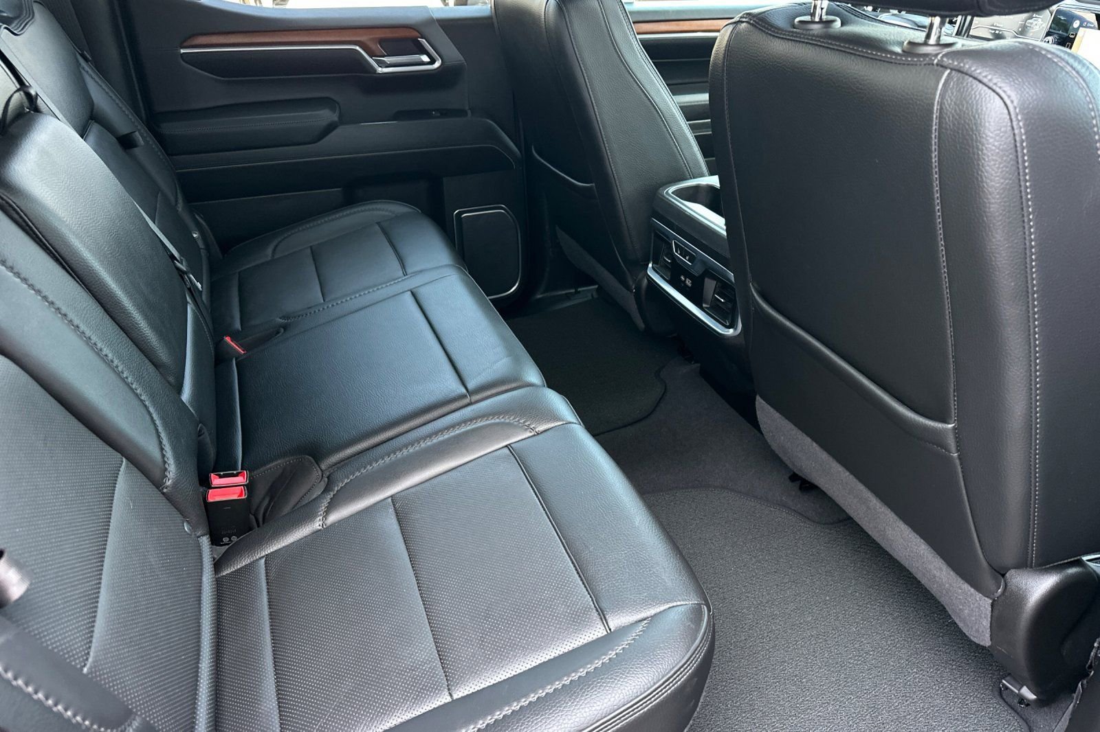 Used 2022 Onyx Black GMC Denali image 18