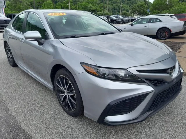 Used 2024 Silver Toyota SE image 3