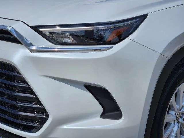 New 2026 White Toyota XLE All-Wheel Drive image 6