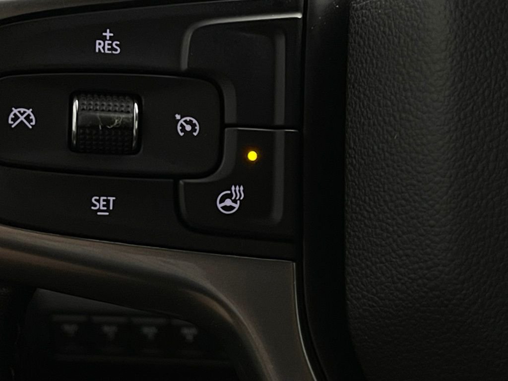 Used 2022 Northsky Blue Metallic Chevrolet LT image 21