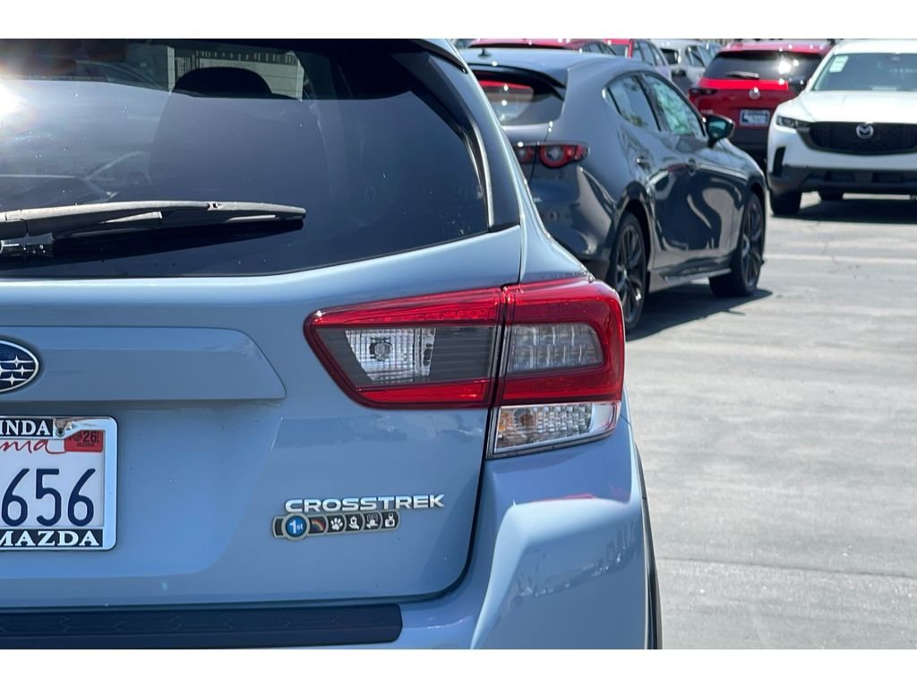 Used 2020 Cool Gray Khaki Subaru Limited image 17