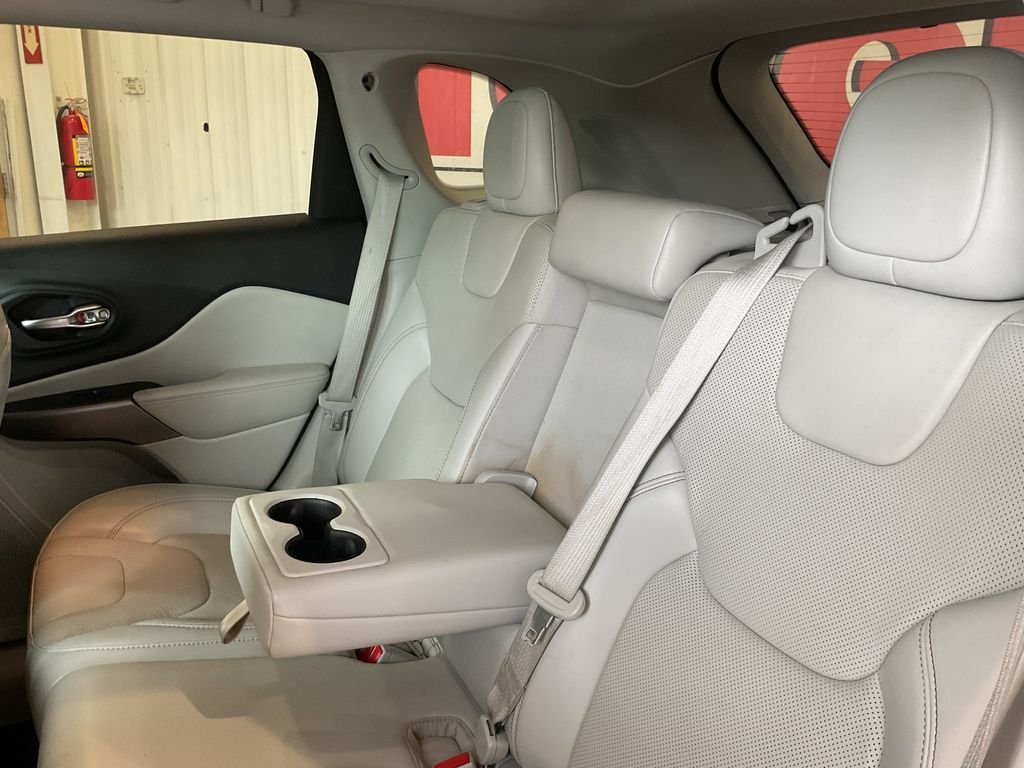 Used 2021 White Jeep Limited image 31