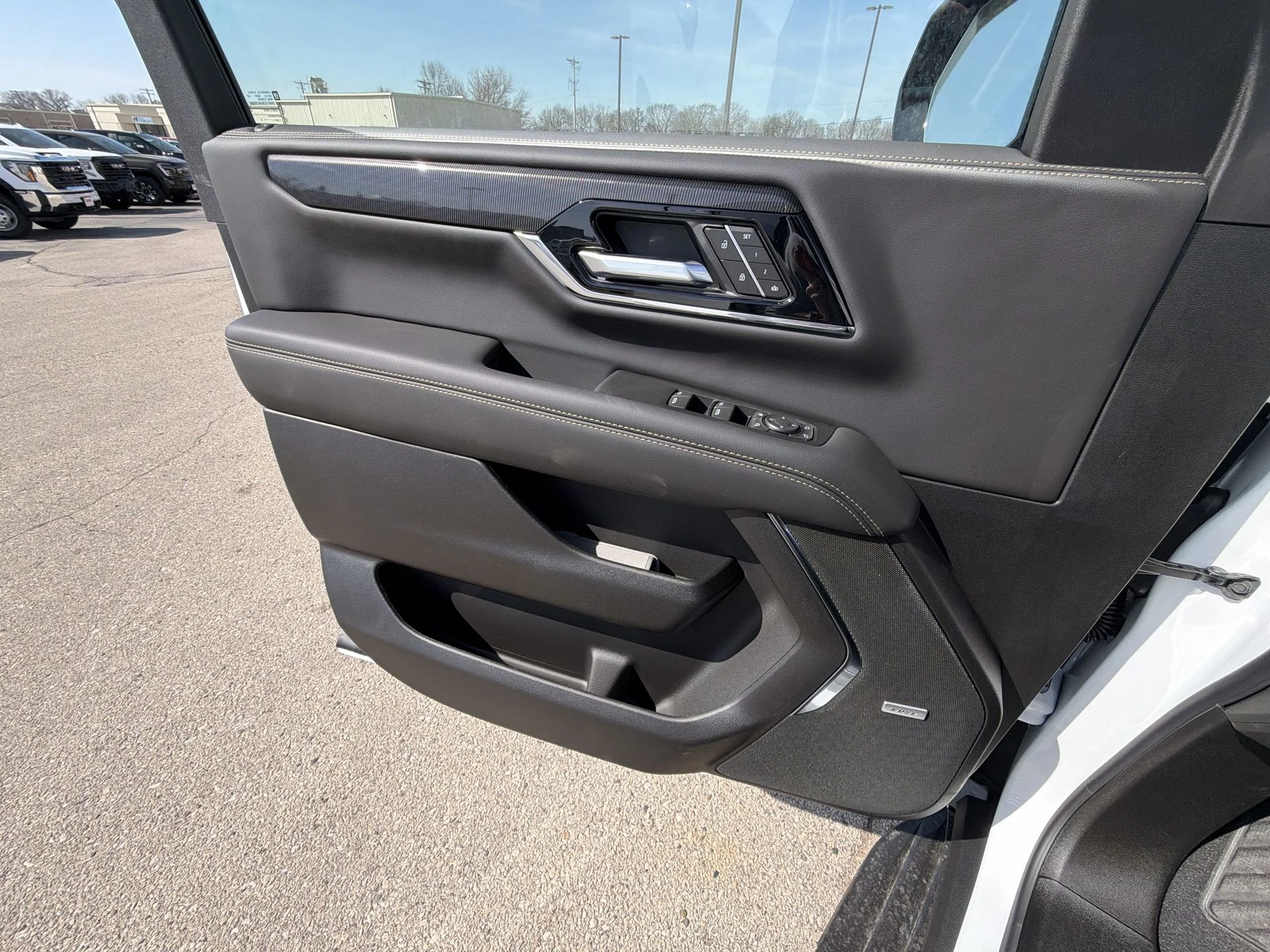 New 2026 Summit White GMC Elevation image 47