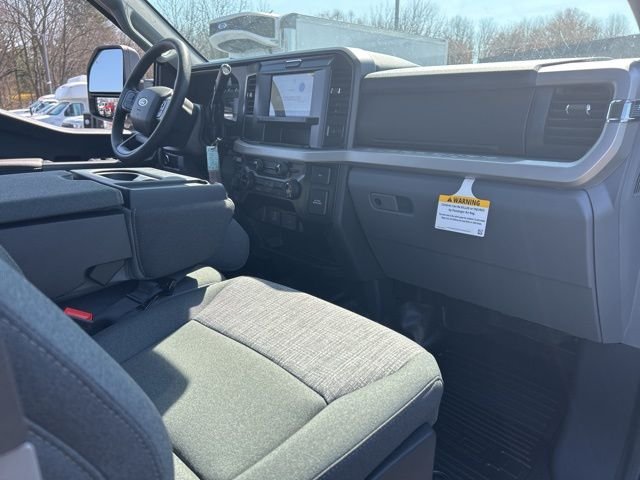 New 2026 White Ford XLT image 13