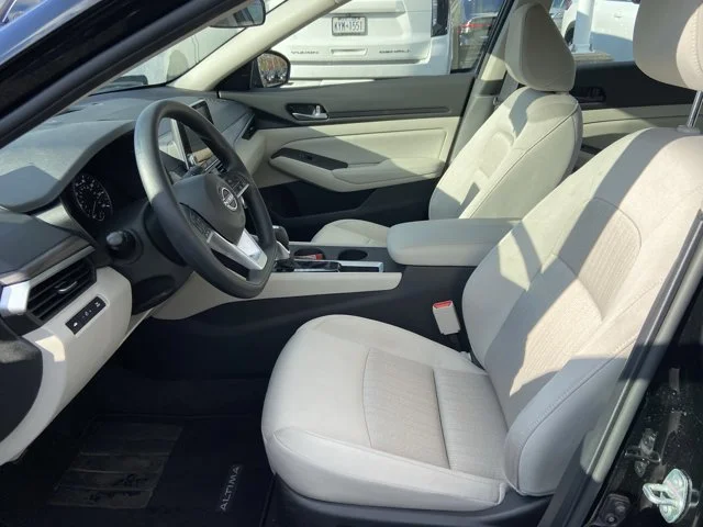 2025 Nissan Altima SV - Photo 20