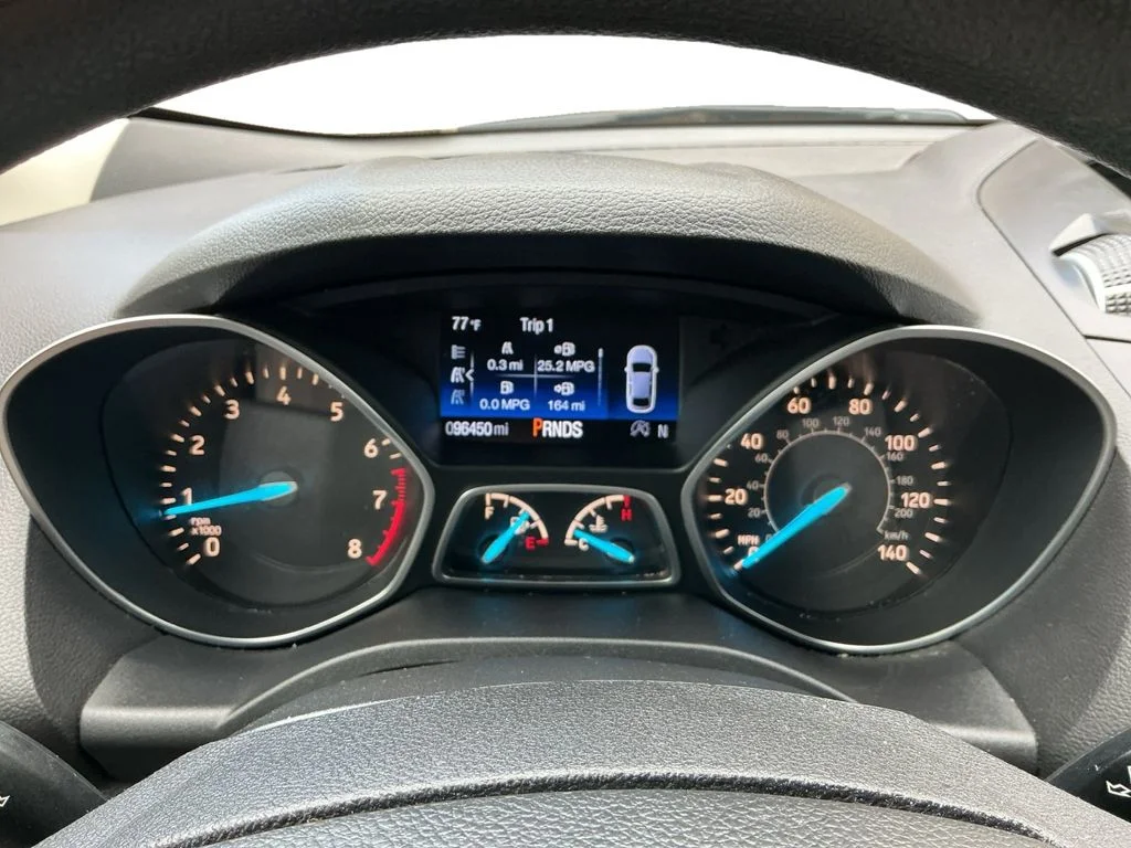 Used 2017 Blue Ford SE image 13