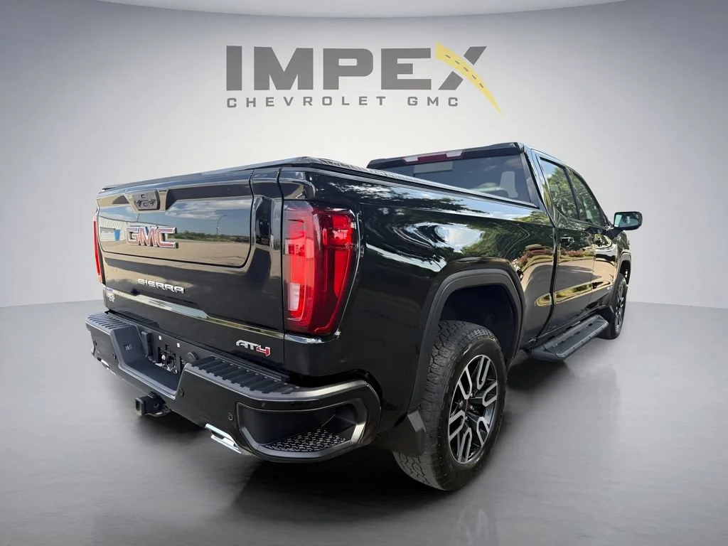 Used 2025 Onyx Black GMC AT4 image 6