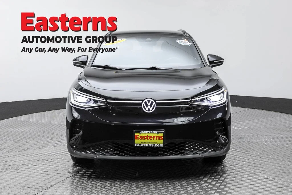 Used 2024 Black Volkswagen S image 2