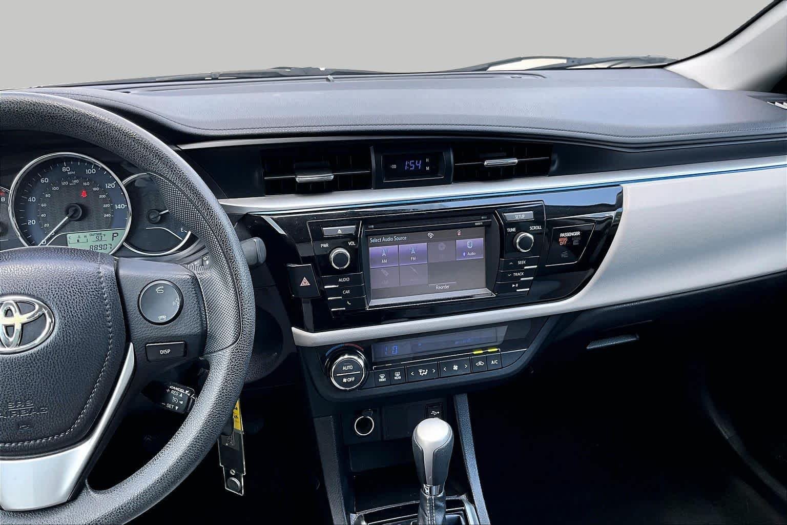 Used 2016 Classic Silver Metallic Toyota LE image 7