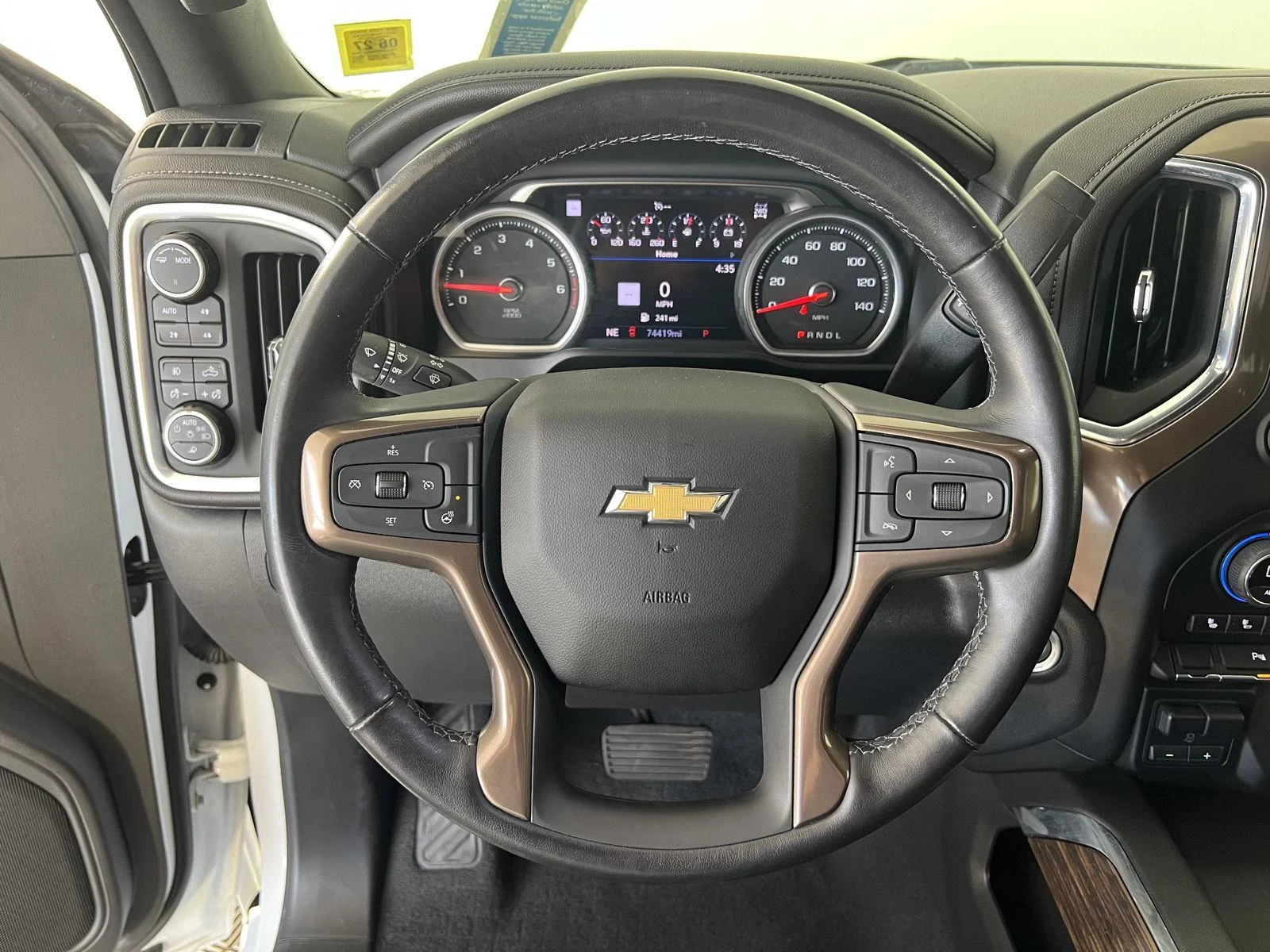 Used 2021 Pearl Chevrolet High Country image 9