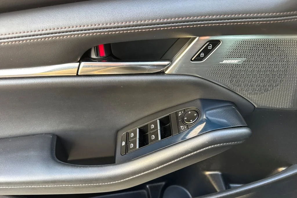Used 2019 Crystal Blue Mazda Preferred image 12