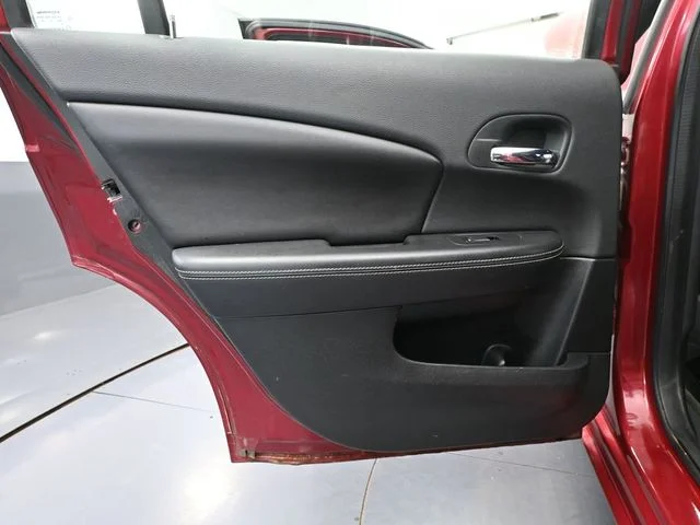 2012 Chrysler 200 Limited - Photo 31