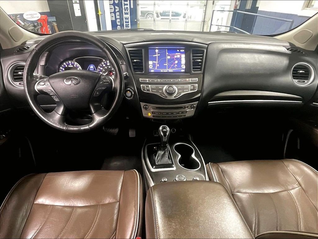 Used 2019 Black INFINITI LUXE image 22
