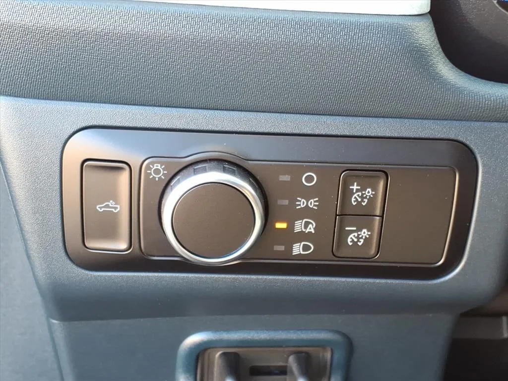 New 2025 Gray Ford XLT image 16