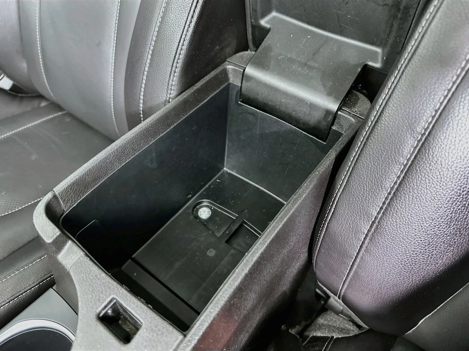 Used 2019  Acura  image 29