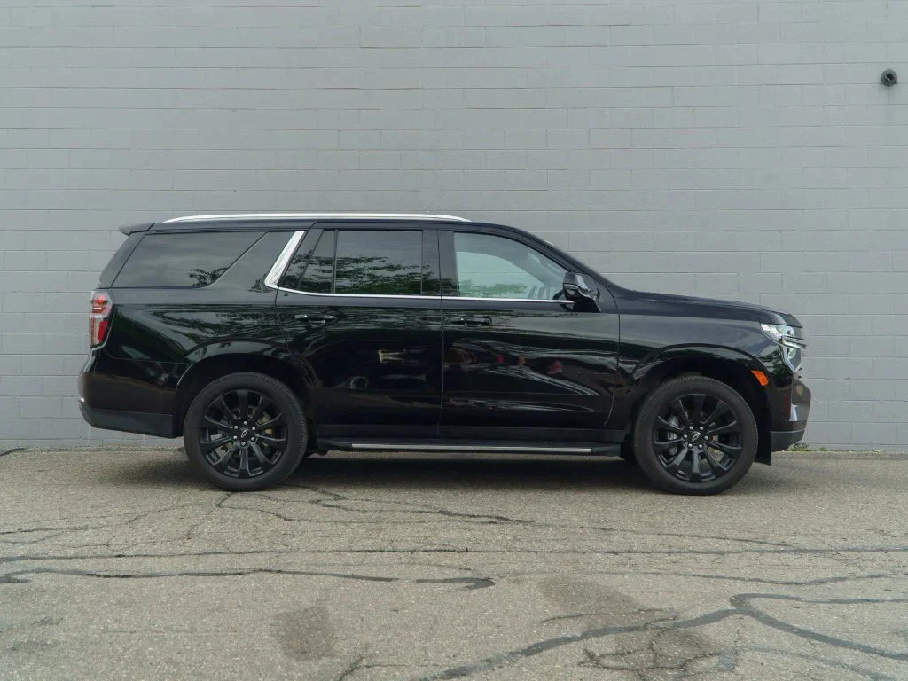 Used 2023 BLACK Chevrolet LT image 8