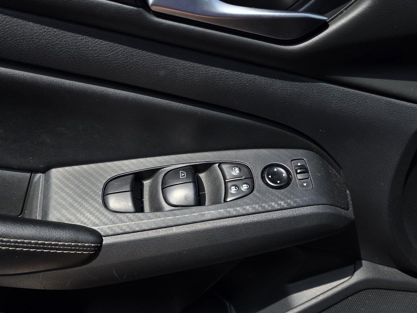 Used 2025 Gun Metallic Nissan SV image 26