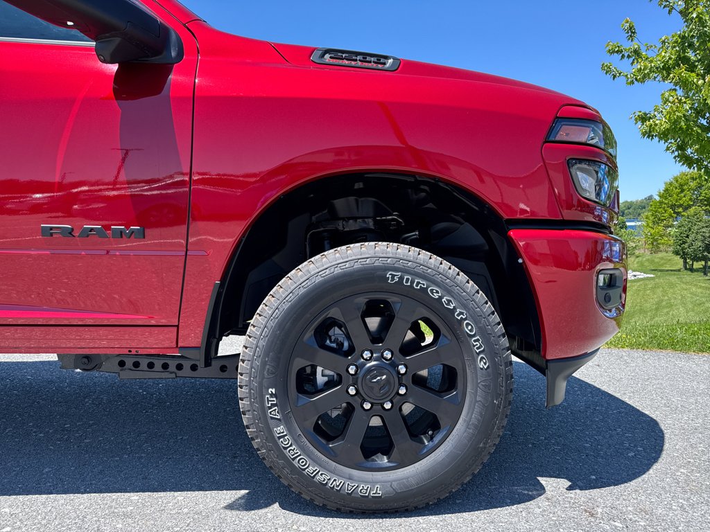 New 2026 Molten Red Pearl-Coat Exterior Paint RAM Big Horn image 22