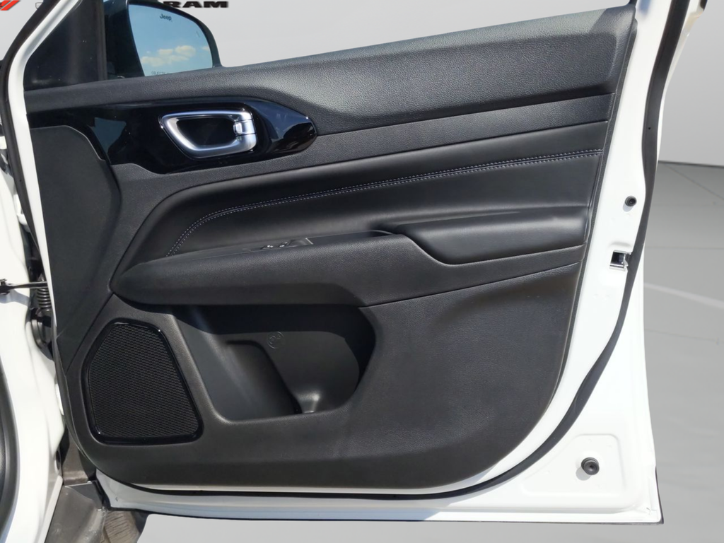 New 2026 Bright White Clearcoat Jeep Limited image 40