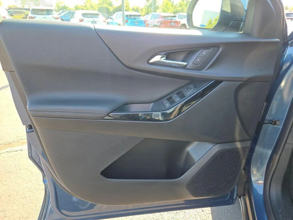 2027 Chevrolet Equinox LT - Photo 20