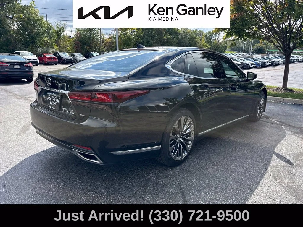 Used 2021 Black Lexus 500 Base image 5