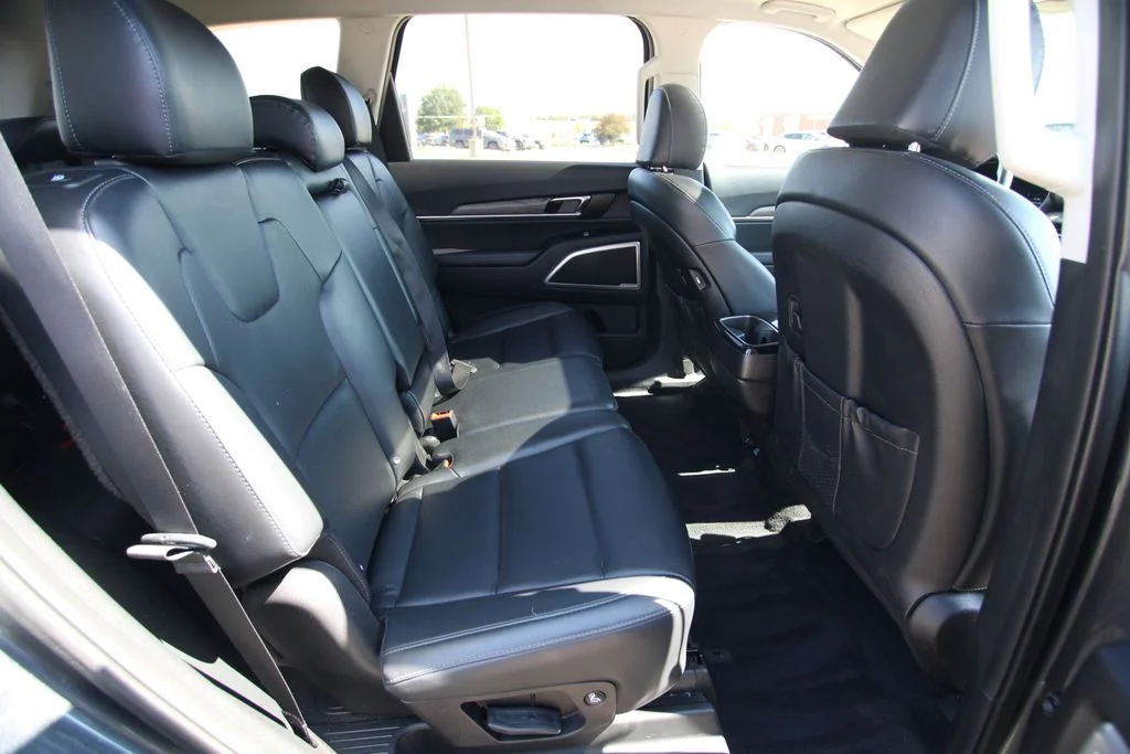 Used 2020 Gravity Gray Kia EX image 9