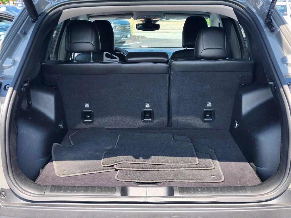 Used 2023 Gray Jeep Altitude image 32