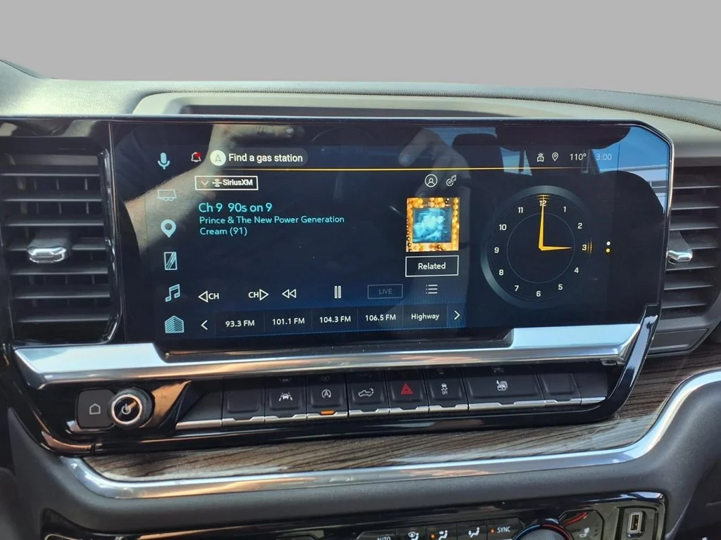 Used 2025 Gray Chevrolet LT image 6