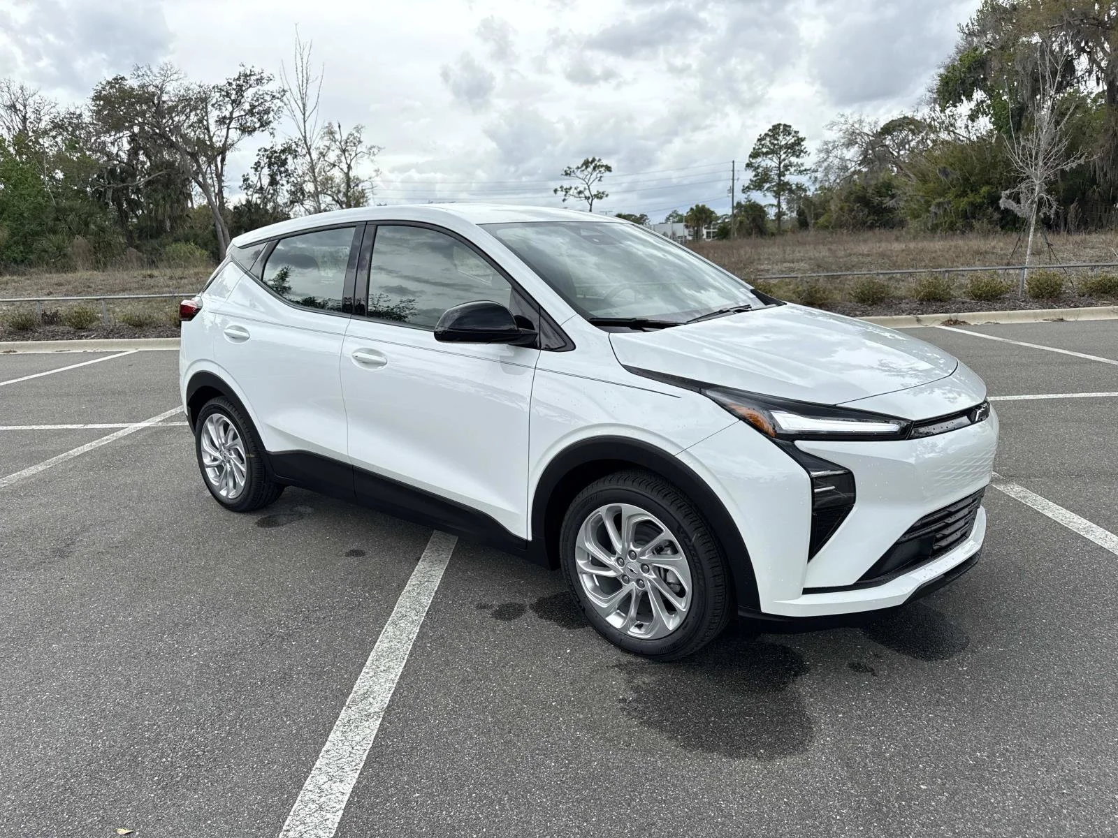 2027 Chevrolet Bolt EV LT Auto's photo