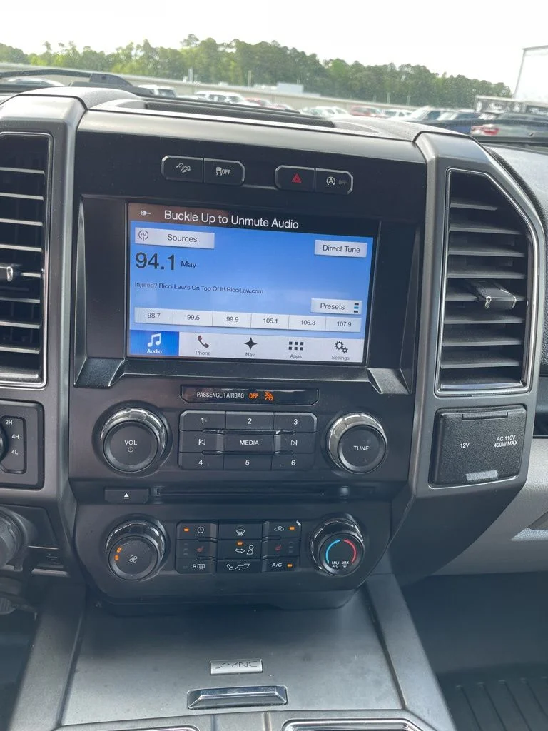Used 2018 Blue Ford XLT image 15