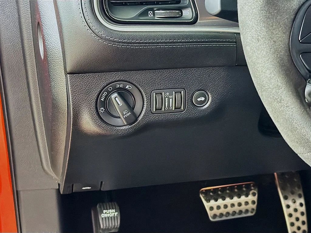 Used 2022 Go Mango! Dodge R/T Scat Pack image 29