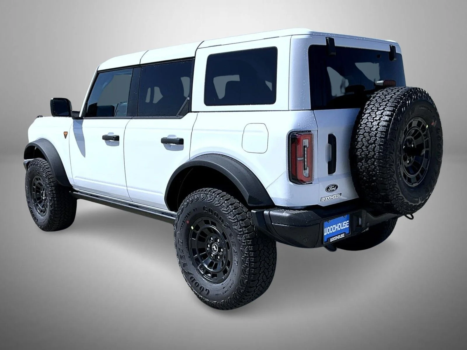 New 2026 Oxford White Ford Badlands image 7