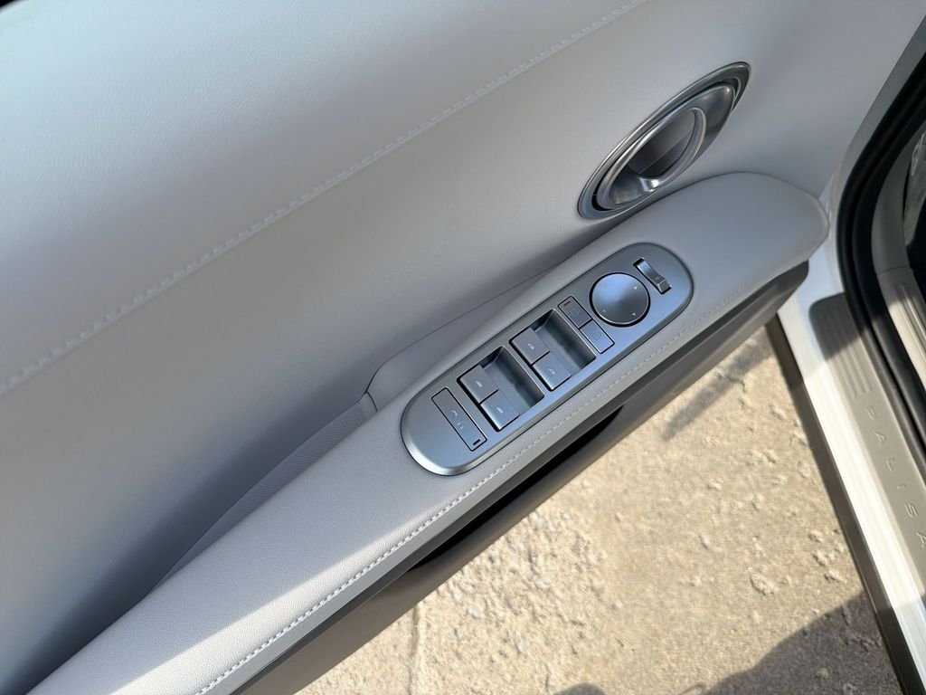 New 2026 White Hyundai SEL AWD image 15