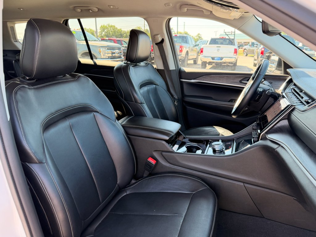 Used 2021 Bright White Clearcoat Jeep Limited image 19