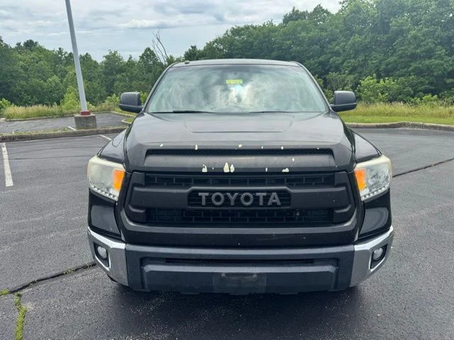 Used 2015 Black Toyota SR5 image 8
