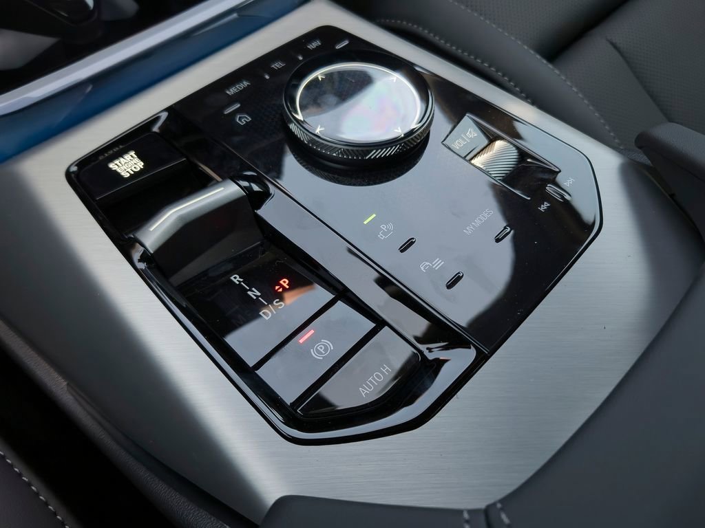 New 2026 Black Sapphire Metallic BMW 30 xDrive image 10