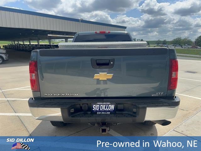 Used 2007 Blue Granite Metallic Chevrolet LTZ image 4
